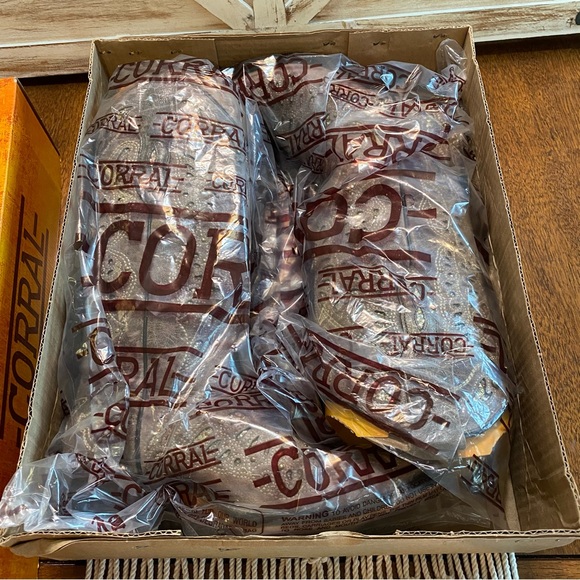 Taupe inlay Corral Boots - Picture 10 of 12